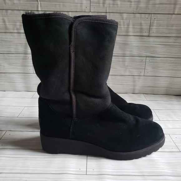 UGG Shoes - UGG Amie Classic Slim Short Boots